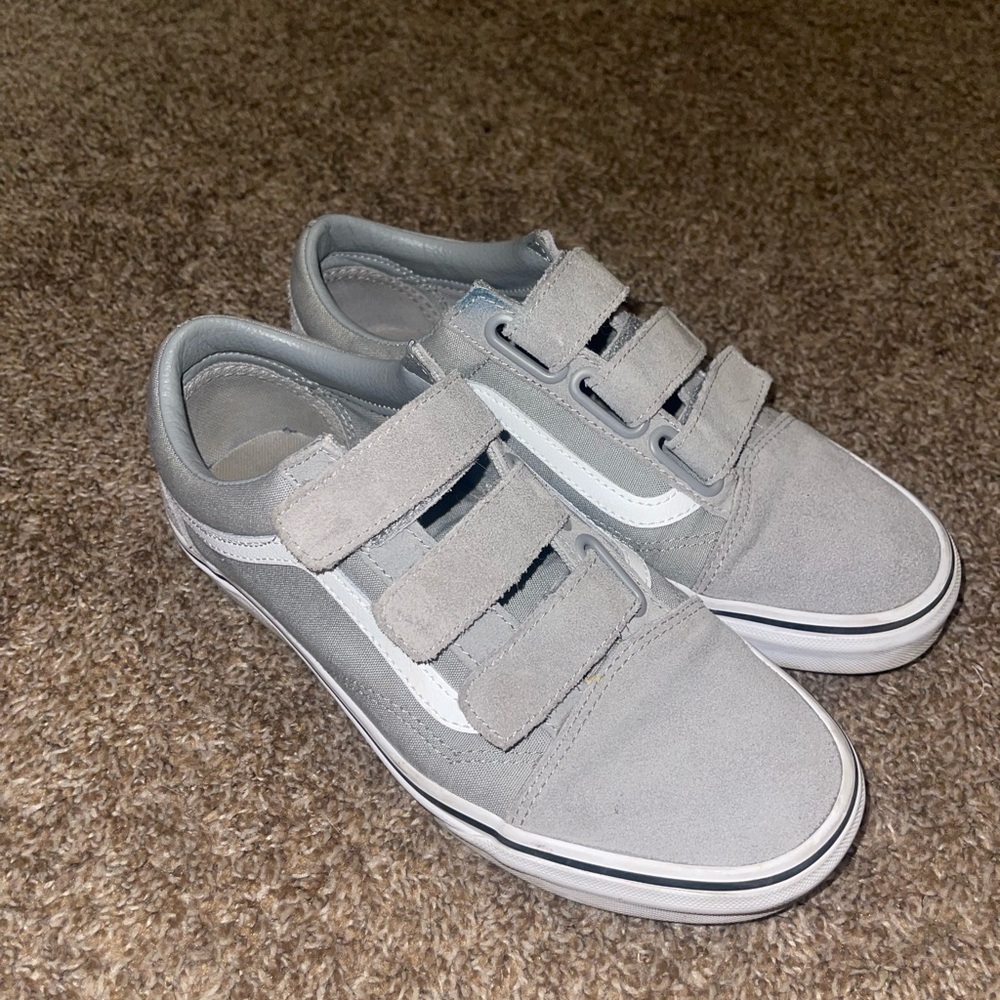 OLD SKOOL V SUEDE CANVAS SHOE